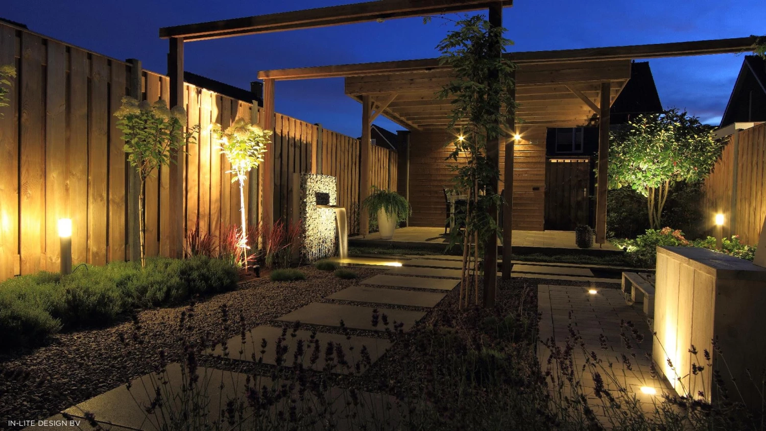 In-lite Flux Integrated Ground Spot Light Deck & Railing Lights 7 In-lite Flux Integrated Ground Spot Light Deck & Railing Lights